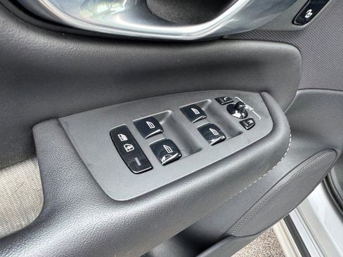 Used 2021 Volvo XC90 T6 Inscription w/ Protection Package Premier image 18