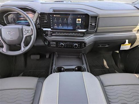 New 2026 Chevrolet Silverado 2500 ZR2 image 17