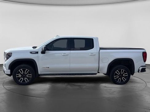 Used 2024 GMC Sierra 1500 AT4 w/ Technology Package AWD/4WD image 6