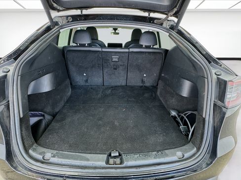 Used 2022 Tesla Model Y Performance AWD/4WD image 18