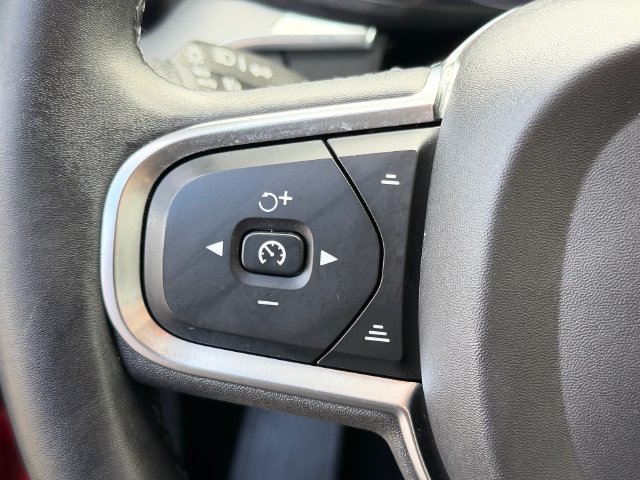 Used 2024 Volvo XC60 B5 Core AWD/4WD image 27