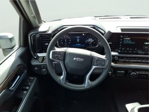 New 2026 Chevrolet Silverado 3500 LT image 14