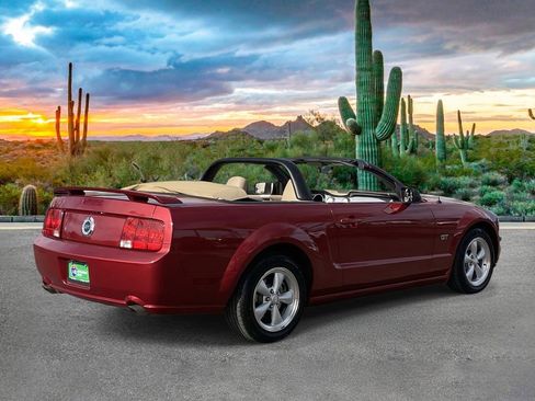 Used 2006 Ford Mustang GT Premium image 3