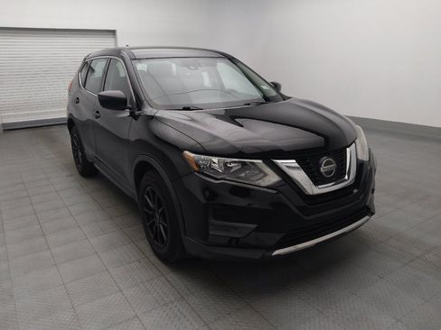 Used 2019 Nissan Rogue S FWD image 13