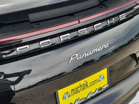 Used 2018 Porsche Panamera 4 AWD/4WD image 31