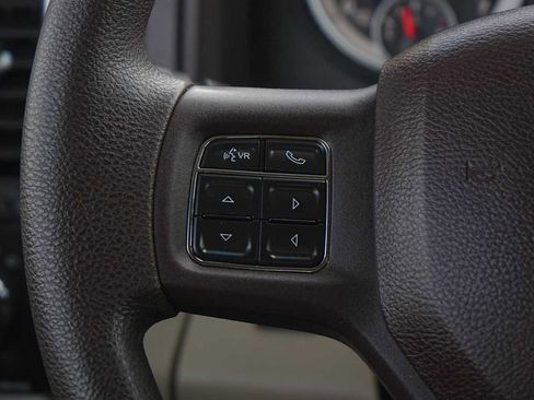 Used 2014 RAM 1500 Classic SLT image 17