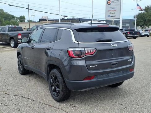 Used 2024 Jeep Compass Latitude AWD/4WD image 7