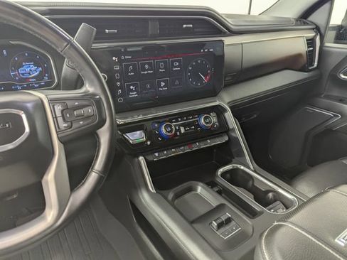 Used 2024 GMC Sierra 3500 Denali w/ Denali Reserve Package AWD/4WD image 13