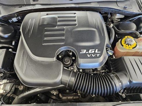 Used 2021 Dodge Charger SXT w/ Leather Interior Group image 40