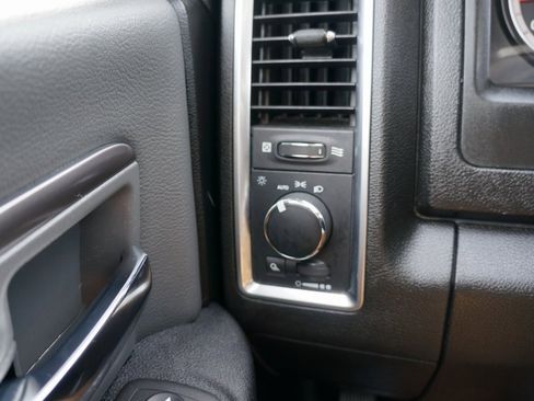 Used 2023 RAM 1500 Classic SLT image 23