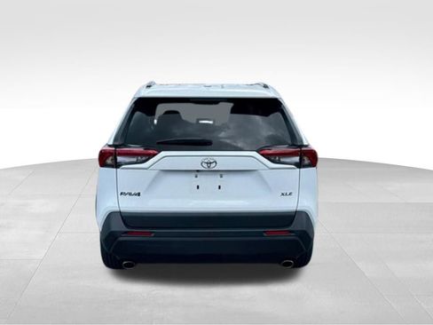 Used 2023 Toyota RAV4 XLE FWD image 5