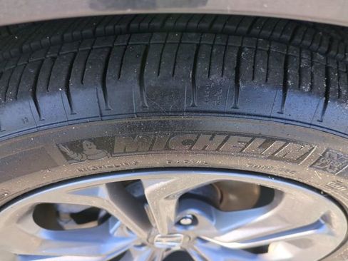 Used 2024 Honda Accord EX image 11