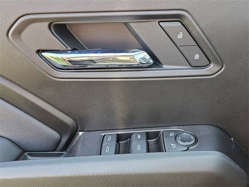 New 2026 GMC Canyon Elevation w/ Convenience Package image 17