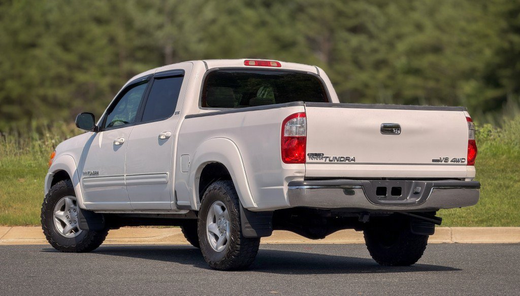 Used 2004 Toyota Tundra SR5 w/ TRD Off-Road Pkg AWD/4WD image 9