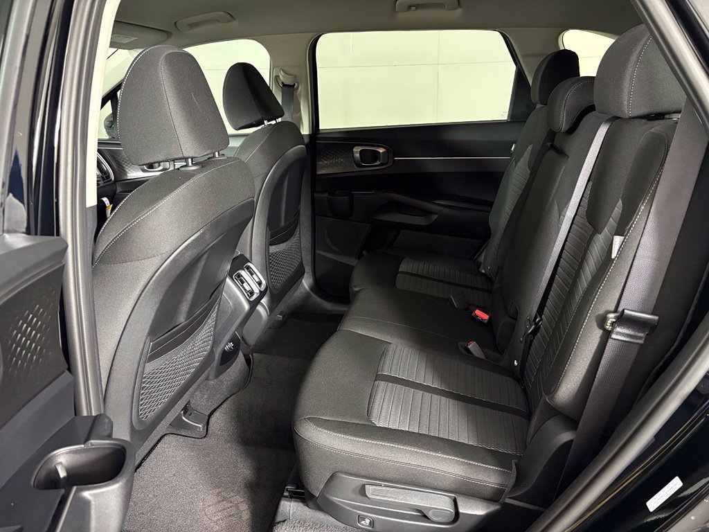 New 2026 Kia Sorento LX FWD image 35