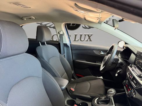 Used 2019 Kia Forte LXS FWD image 15