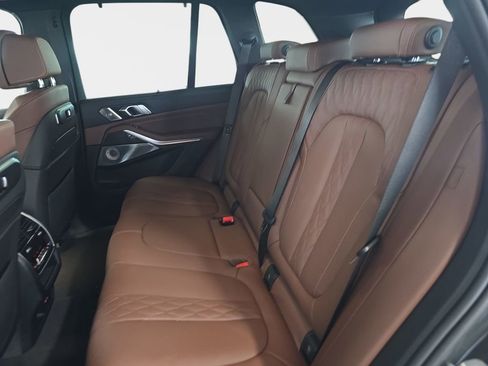 New 2026 BMW X5 M60i image 9