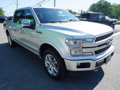 Used 2019 Ford F150 Platinum w/ Equipment Group 701A Luxury AWD/4WD image 4