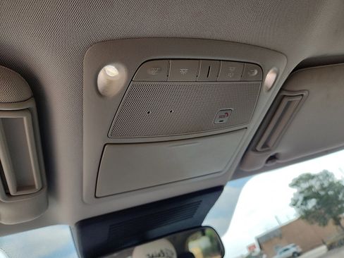 Used 2021 Nissan Armada SV image 19