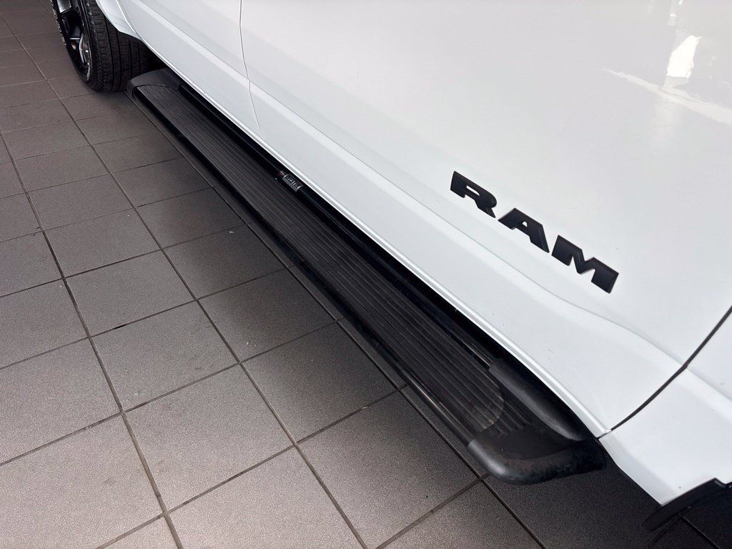 Used 2024 RAM 1500 Big Horn AWD/4WD image 11