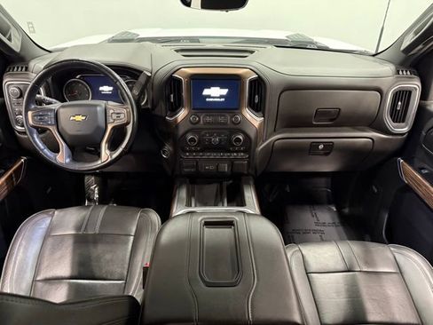 Used 2022 Chevrolet Silverado 2500 High Country w/ Z71 Off-Road Package image 36