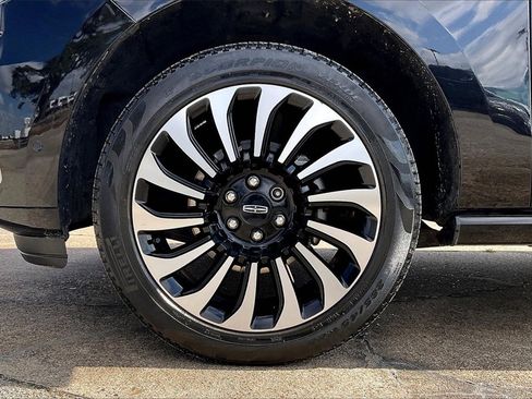 Used 2023 Lincoln Navigator Black Label image 35
