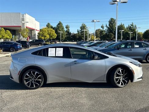 Certified 2024 Toyota Prius Prime image 3