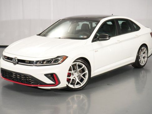 Used 2025 Volkswagen Jetta GLI Autobahn FWD image 1