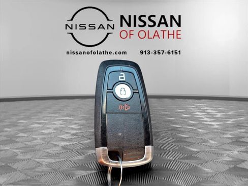 Used 2021 Ford Escape SE image 12