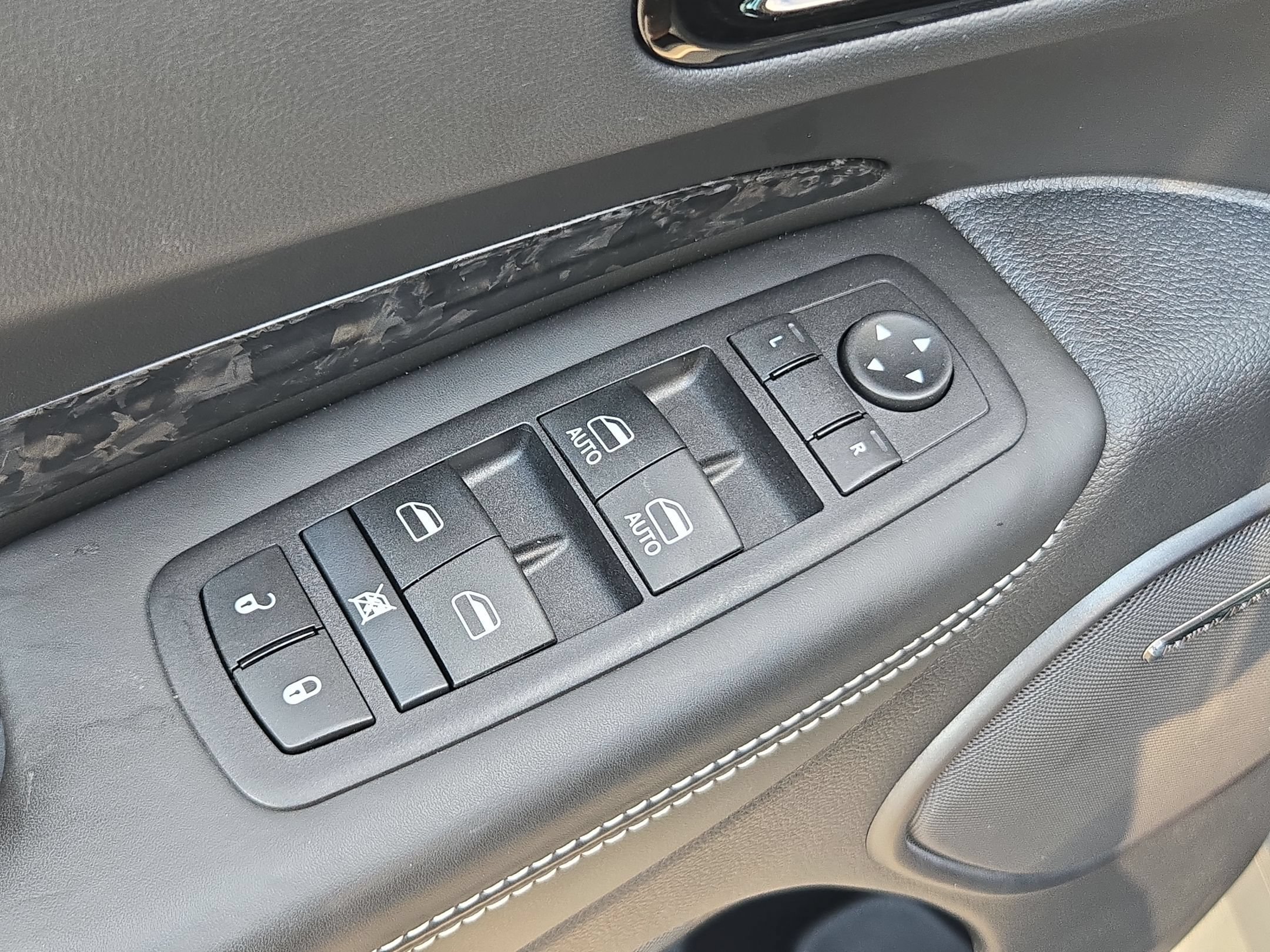 Used 2024 Dodge Durango SRT AWD/4WD image 12