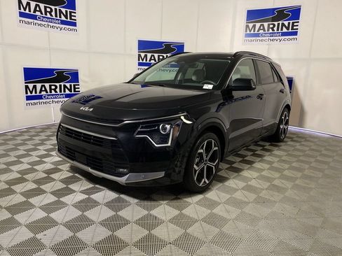 Used 2024 Kia Niro EX Touring FWD image 11