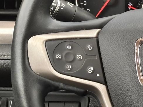 Used 2023 GMC Acadia Denali w/ Denali Ultimate Package FWD image 11
