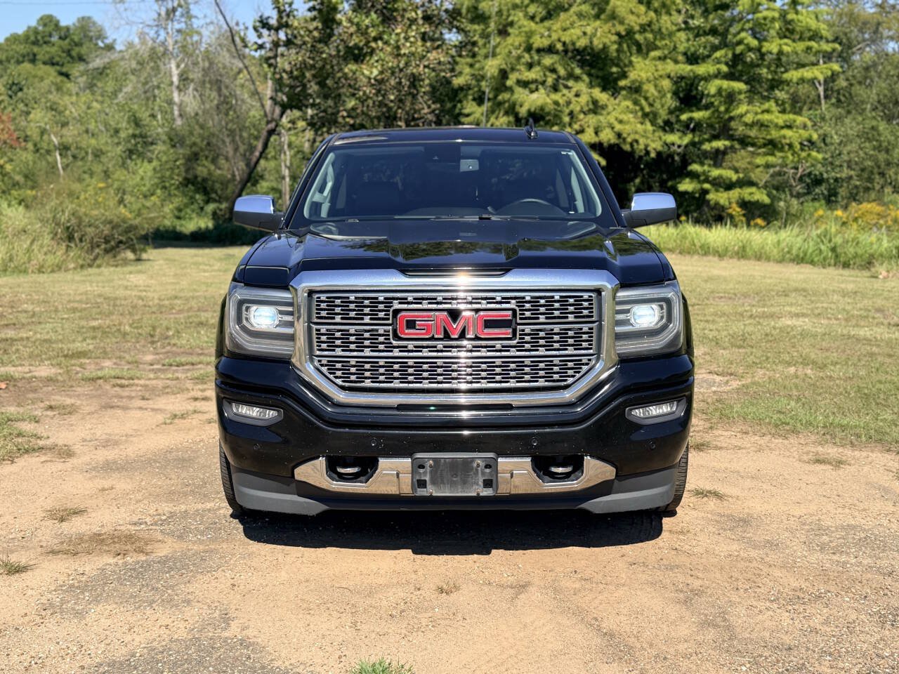 Used 2017 GMC Sierra 1500 Denali w/ Denali Ultimate Package AWD/4WD image 8