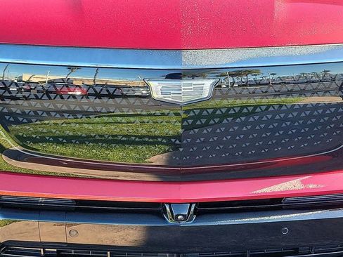 Used 2026 Cadillac Vistiq Sport image 11