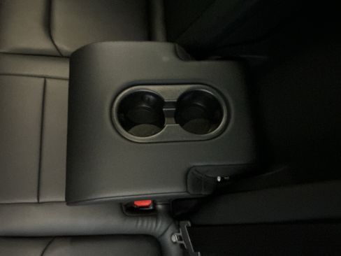 Used 2022 Tesla Model Y Performance image 28