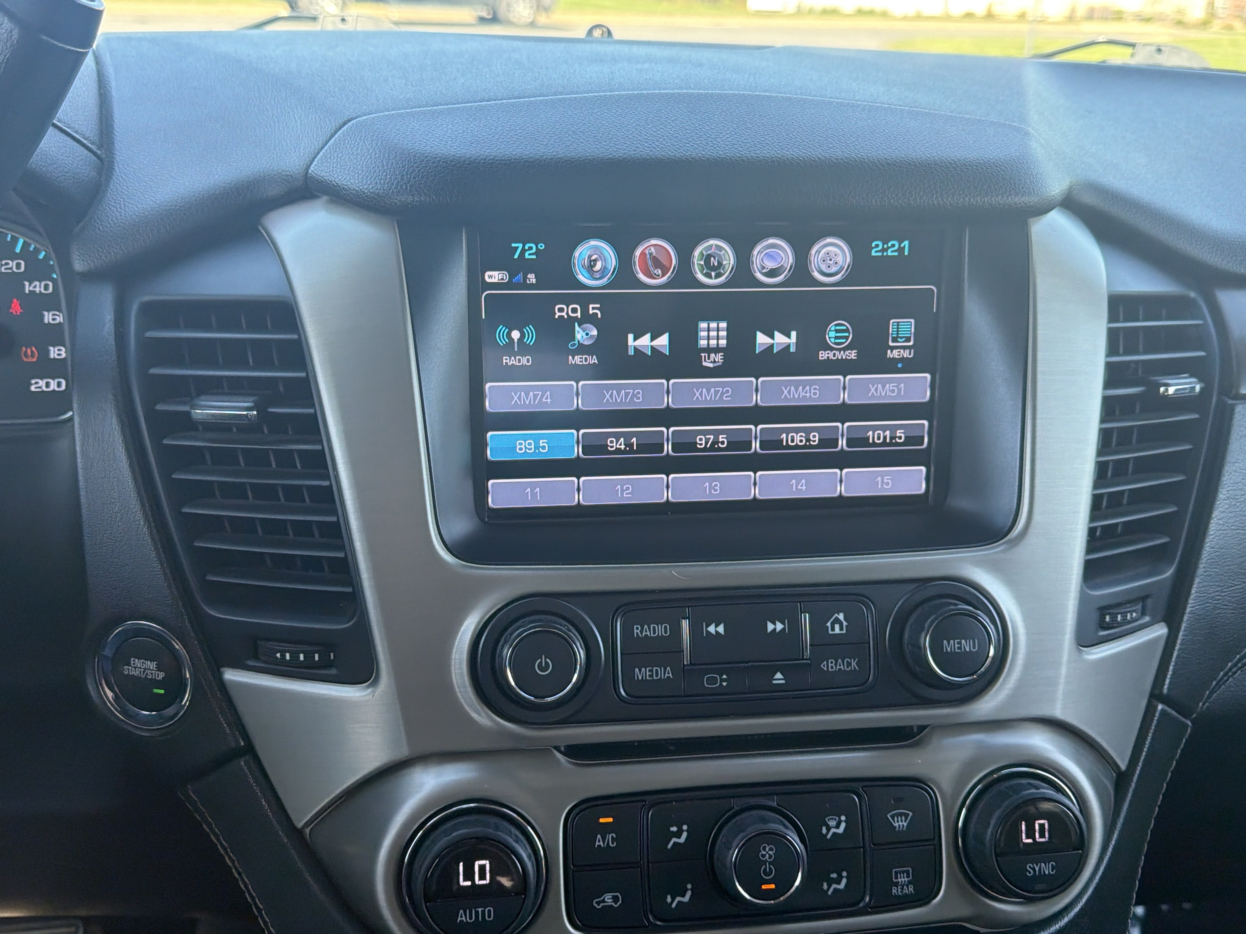 Used 2018 GMC Yukon Denali w/ Denali Ultimate Package AWD/4WD image 25
