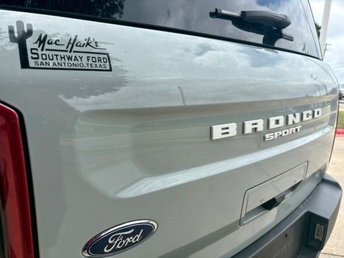 Used 2024 Ford Bronco Sport Outer Banks AWD/4WD image 11