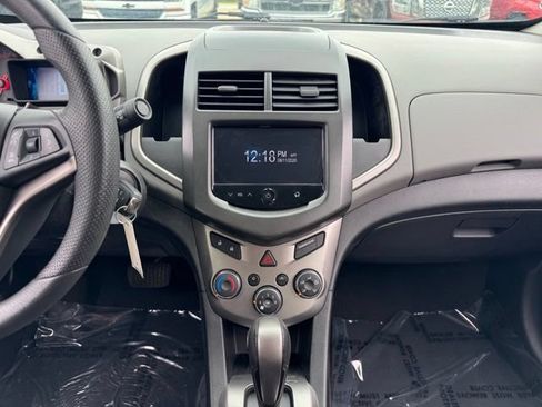 Used 2014 Chevrolet Sonic LT FWD image 2
