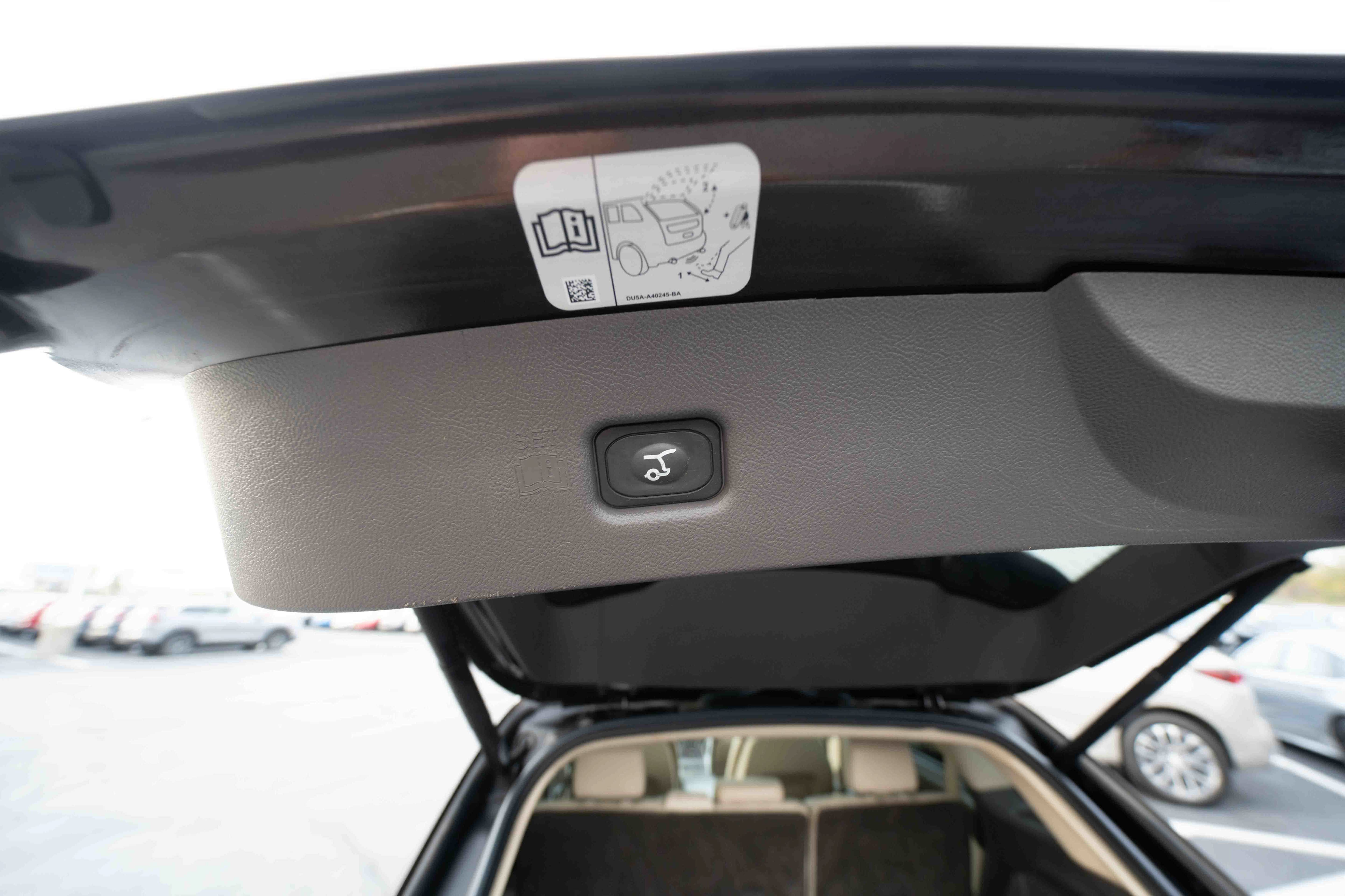 Used 2019 Lincoln Nautilus Reserve AWD/4WD image 29
