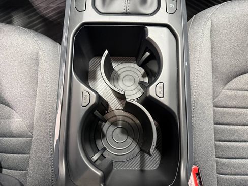 Used 2025 Kia K4 EX image 13