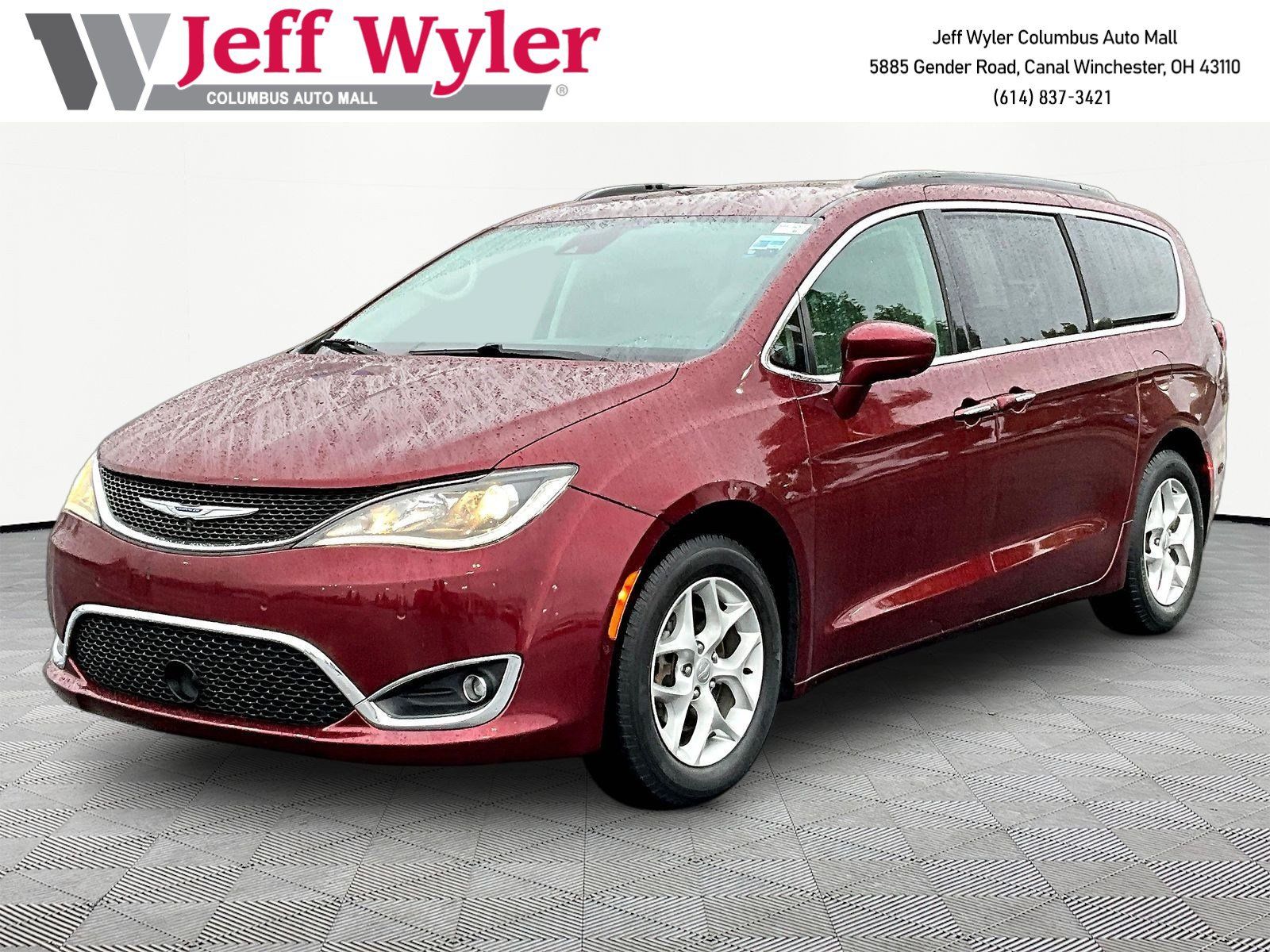 Used 2019 Chrysler Pacifica Touring Plus w/ Advanced Safetytec Group FWD image 1