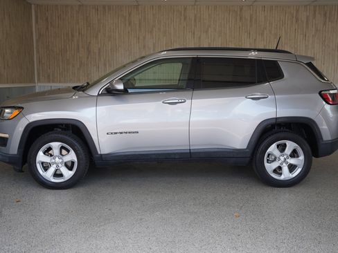 Used 2018 Jeep Compass Latitude w/ Safe & Security Group image 5