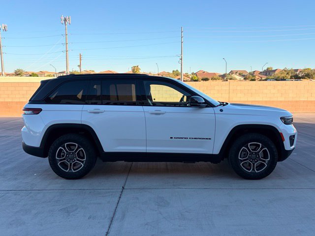 Used 2023 Jeep Grand Cherokee Trailhawk w/ Luxury Tech Group III AWD/4WD image 6