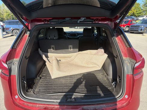 Used 2019 Chevrolet Blazer Premier w/ Sun and Wheels Package FWD image 9