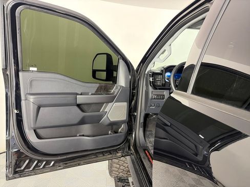 Used 2026 Ford F250 Lariat w/ Black Appearance Package AWD/4WD image 10