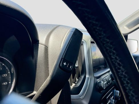 Used 2021 Chevrolet Silverado 1500 LT Trail Boss w/ Convenience Package II AWD/4WD image 16