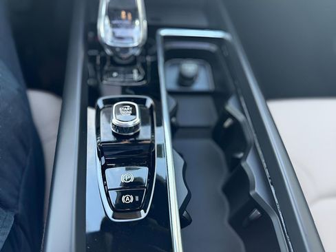 New 2026 Volvo XC60 B5 Plus w/ Protection Package AWD/4WD image 24