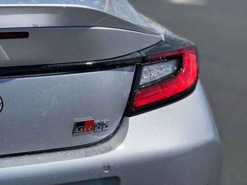 Used 2024 Toyota GR86 Premium w/ Performance Package image 16