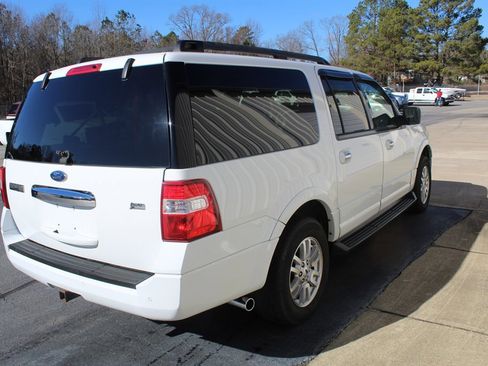 Used 2011 Ford Expedition EL XLT image 3