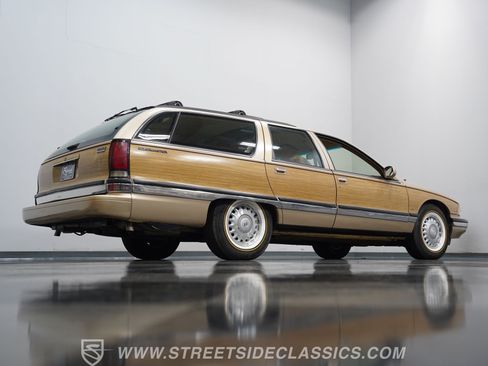 Used 1996 Buick Roadmaster Estate RWD image 27